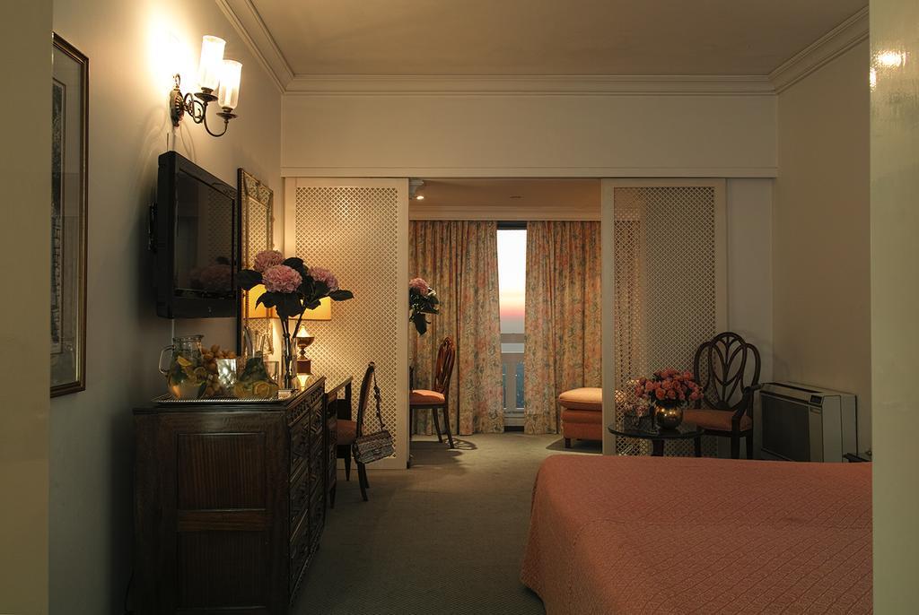 Hotel Al Bustan Beit Mery Eksteriør billede