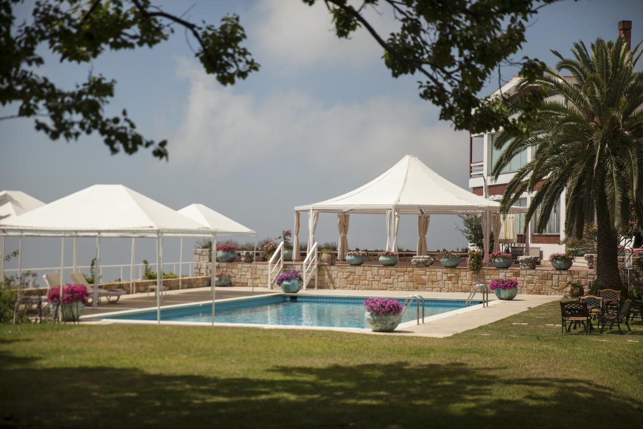 Hotel Al Bustan Beit Mery Eksteriør billede
